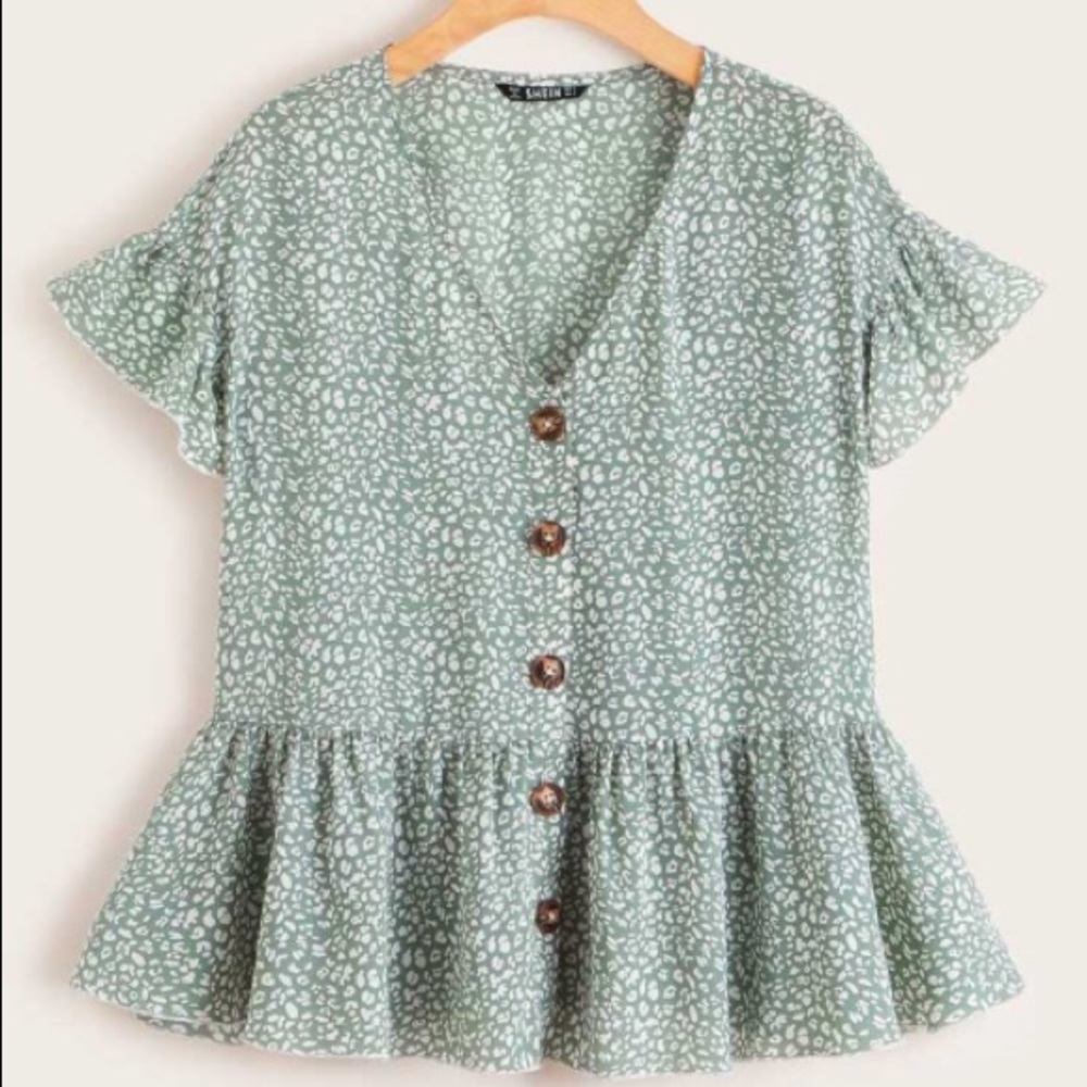 Shein green leopard print ruffle top